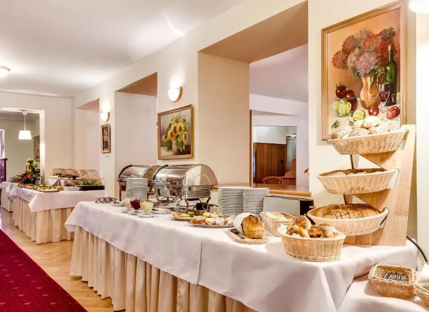 Buffet Photo