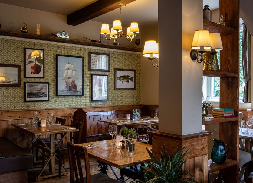 Restaurant Photo