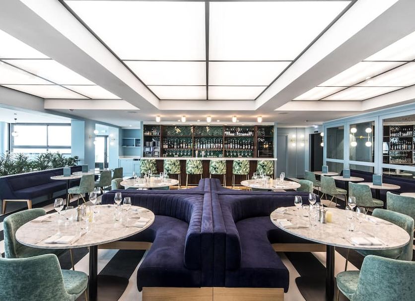 Restaurant Photo