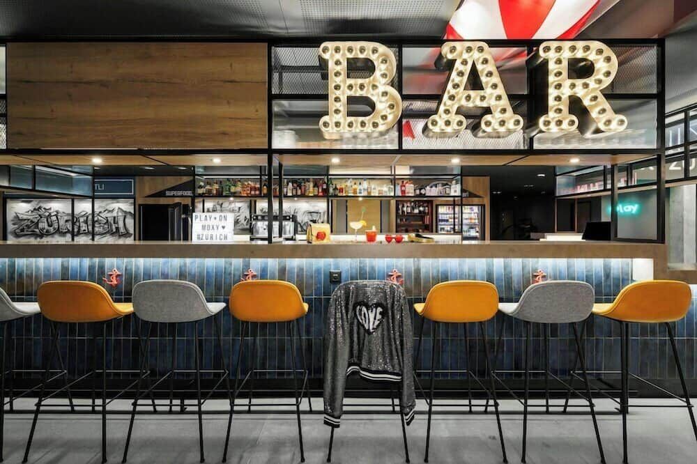 Bar Photo