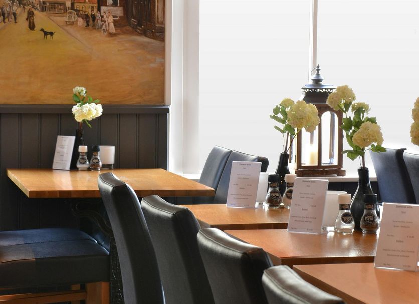 Restaurant Photo