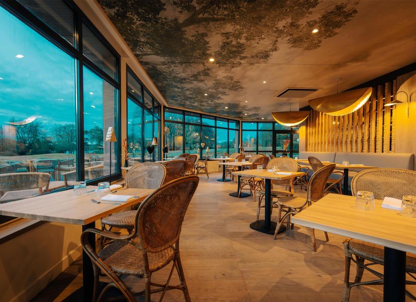 Restaurant Photo